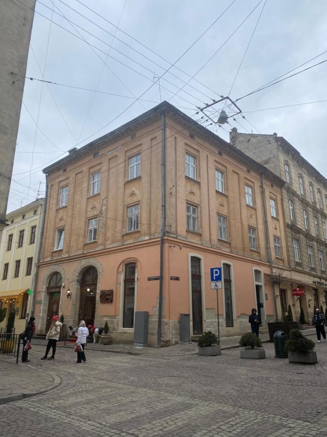 Апартаменты 1 Minute To Rynok Square Львов Экстерьер фото